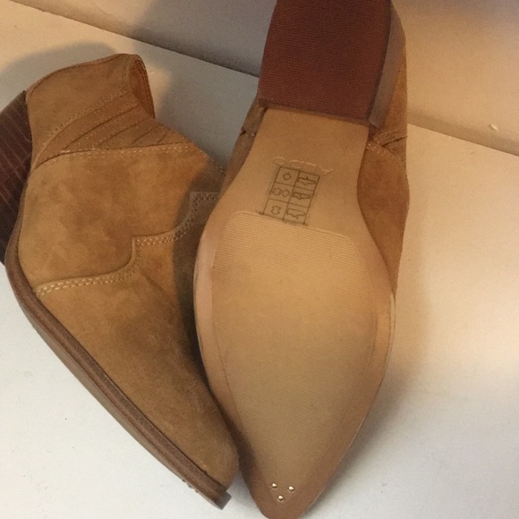 👢SALE Western Style suede Aldo ankle boots - Picture 3 of 4